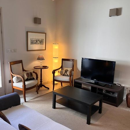 Charmant Petit Appartement Avec Sa Terrasse Privee Бейонн Экстерьер фото